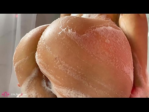 ❤️ Brunette pussy bibragailuarekin masturbatzen du dutxan orgasmo bizia lortzeko ❤️ Sluts %eu.classicmebel21.ruan ❤